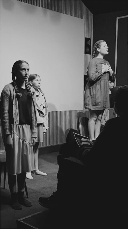 A scene from Never Forget
